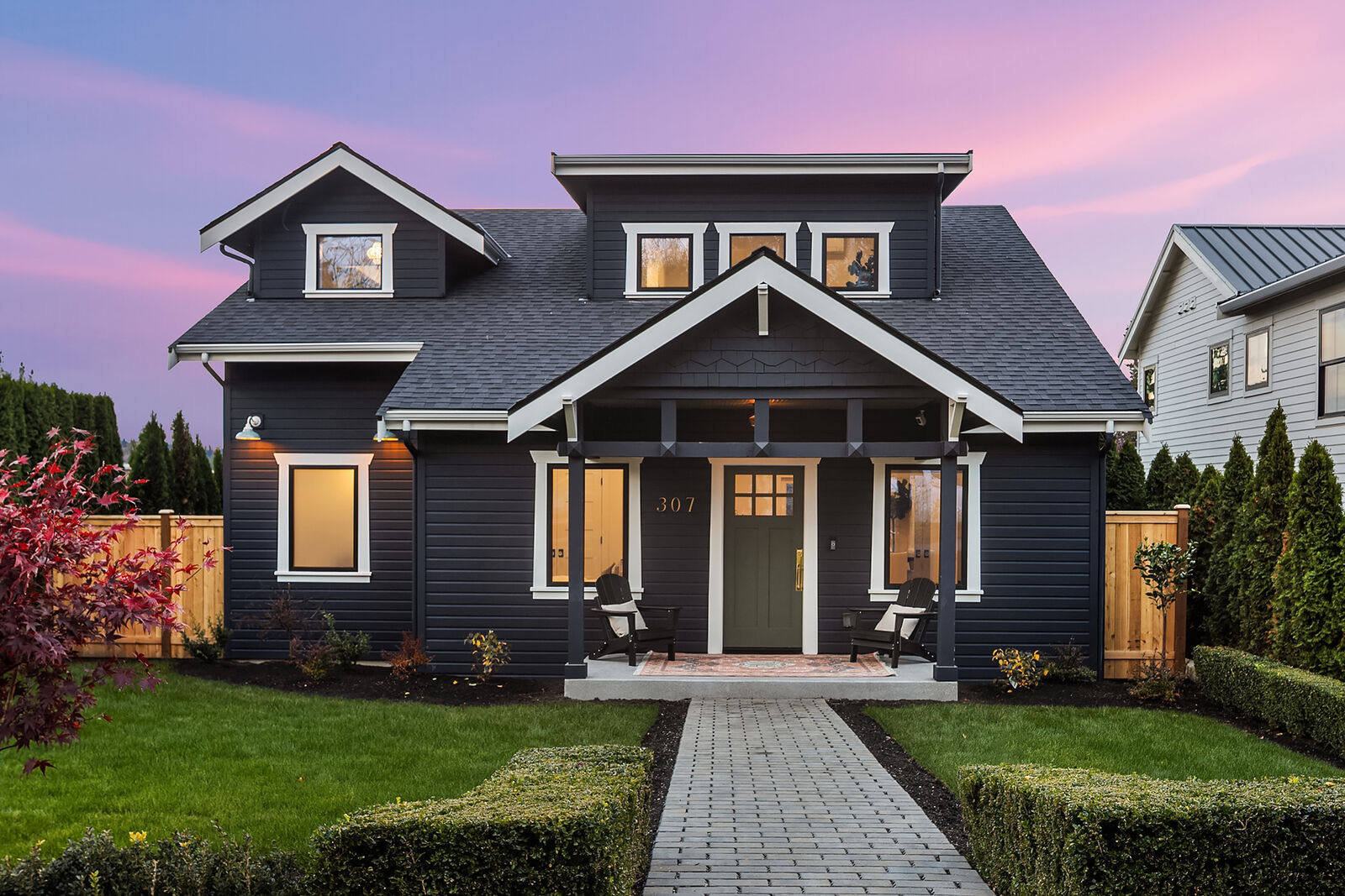 Property Photo:  307  9th Avenue  WA 98033 