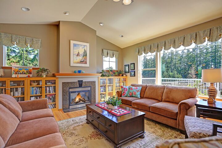 Property Photo: 28 Zurich Court WA 98282