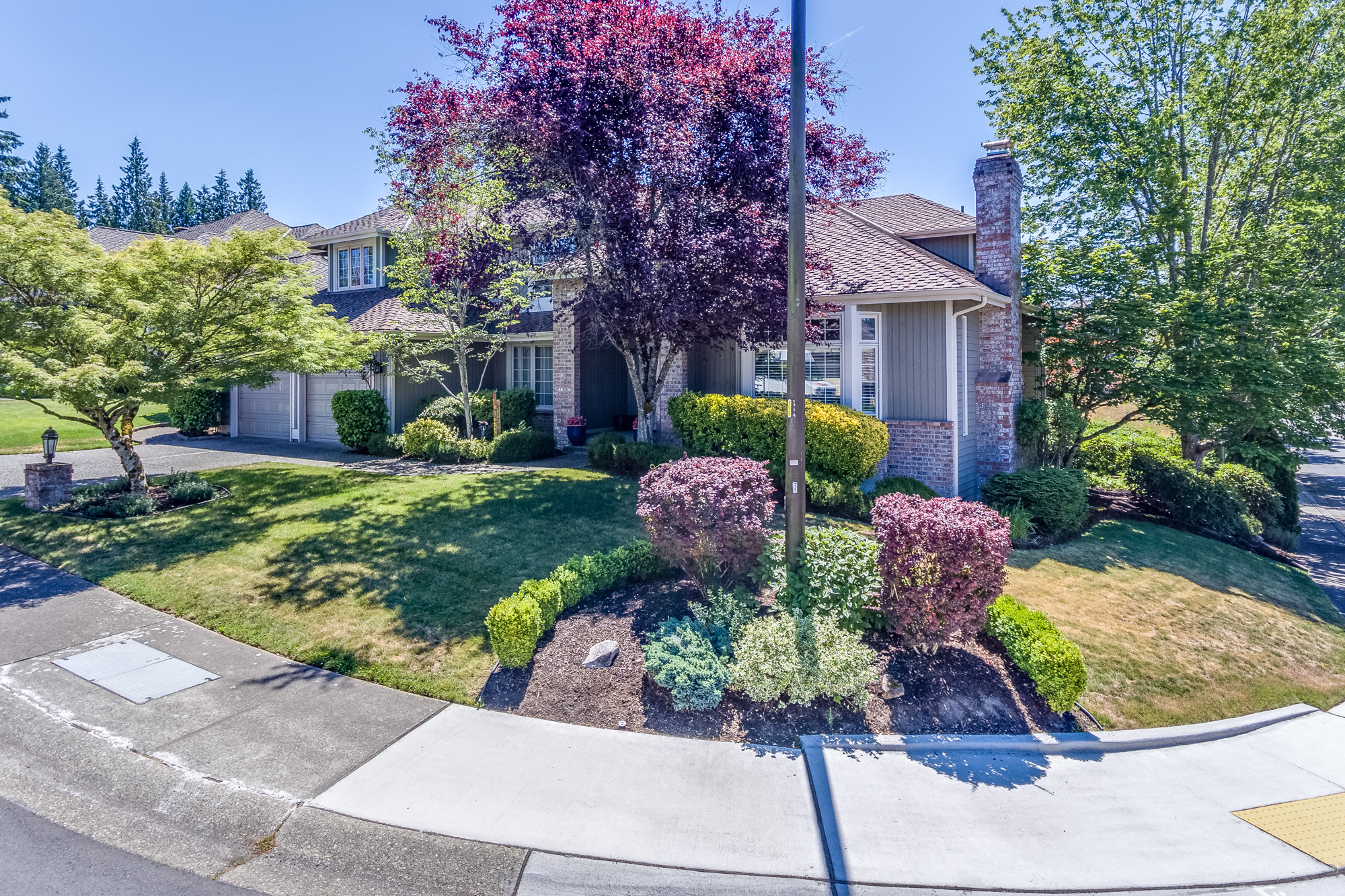 Property Photo: 24205 SE 47th St WA 98029