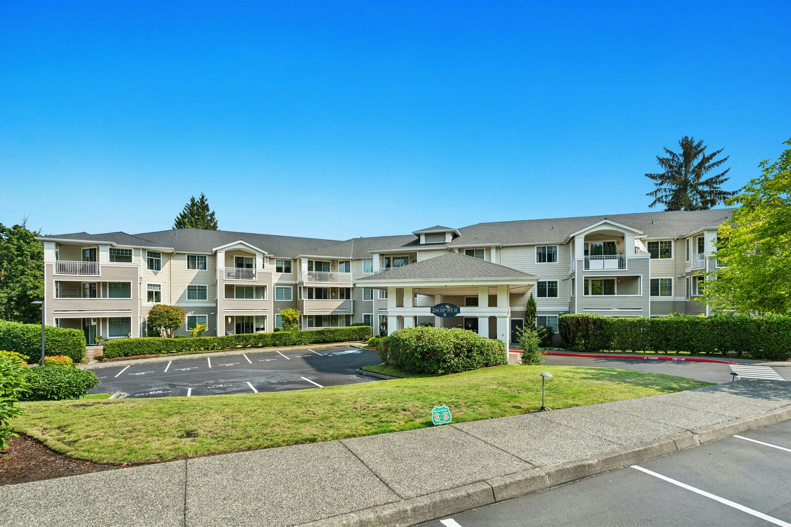 Property Photo: 2244 132nd Avenue SE B208 WA 98005