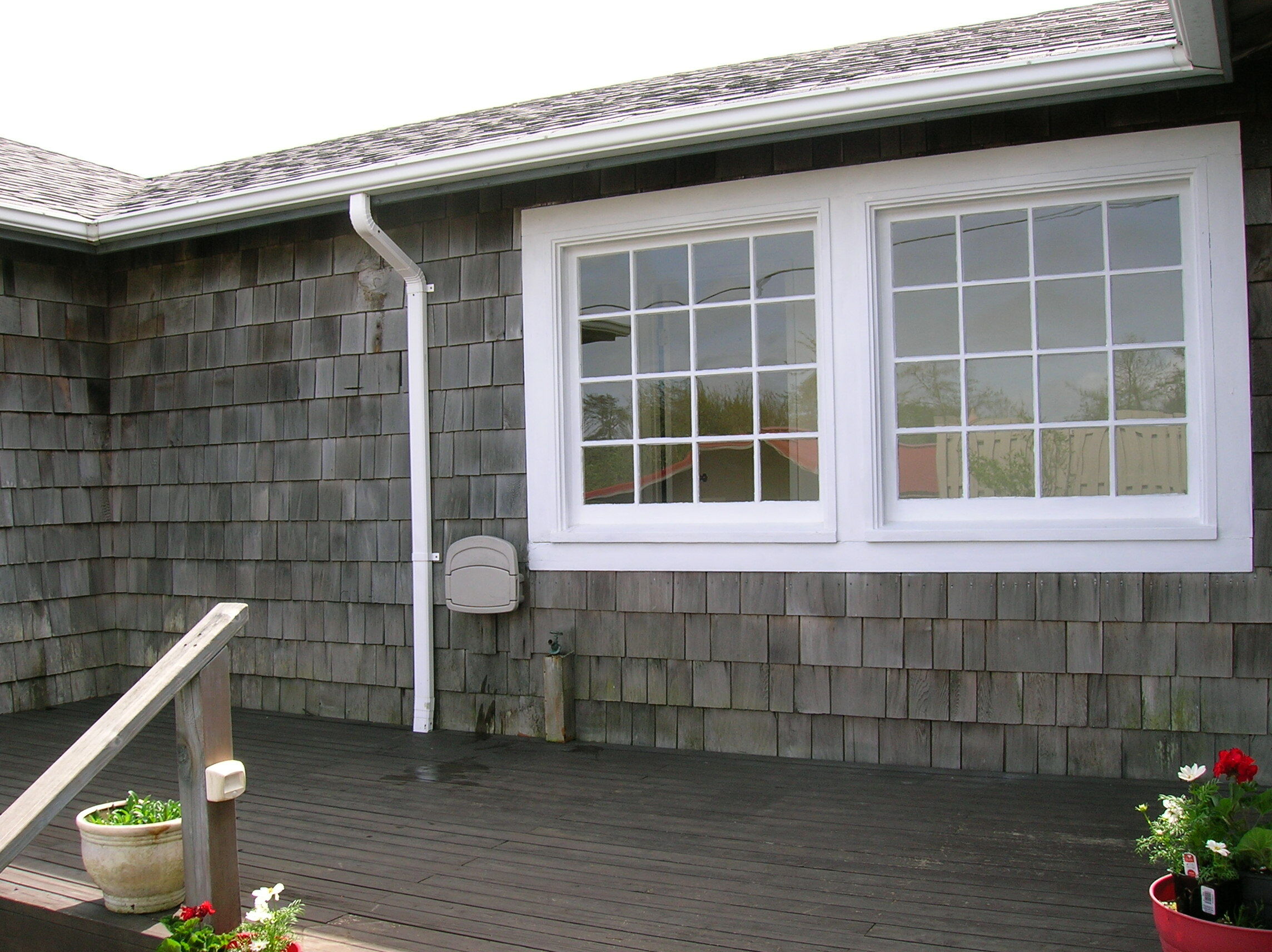 Property Photo: Front porch / entry 817 Mutiny Lane  WA 98547 