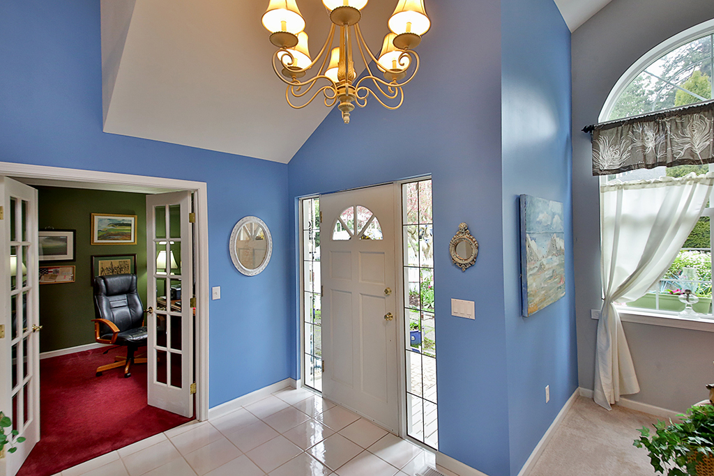 Property Photo: 2524 Hillis Dr WA 98260