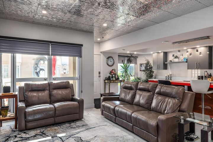 Property Photo: 1156 Sunset Drive 113 BC V1Y 9R7