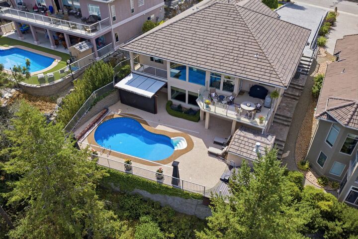 Property Photo:  2109 Capistrano Drive  BC V1V 2N1 
