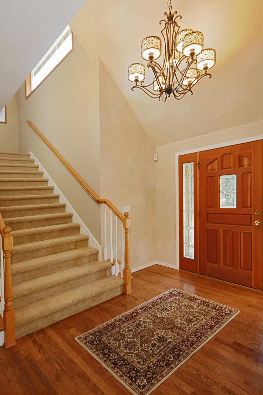 Property Photo: Foyer 22029 52nd Ave SE  WA 98021 