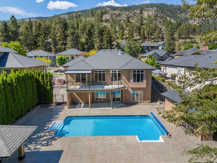 Photo de la propriété: 2413 Cobblestone Road BC V4T 3A7