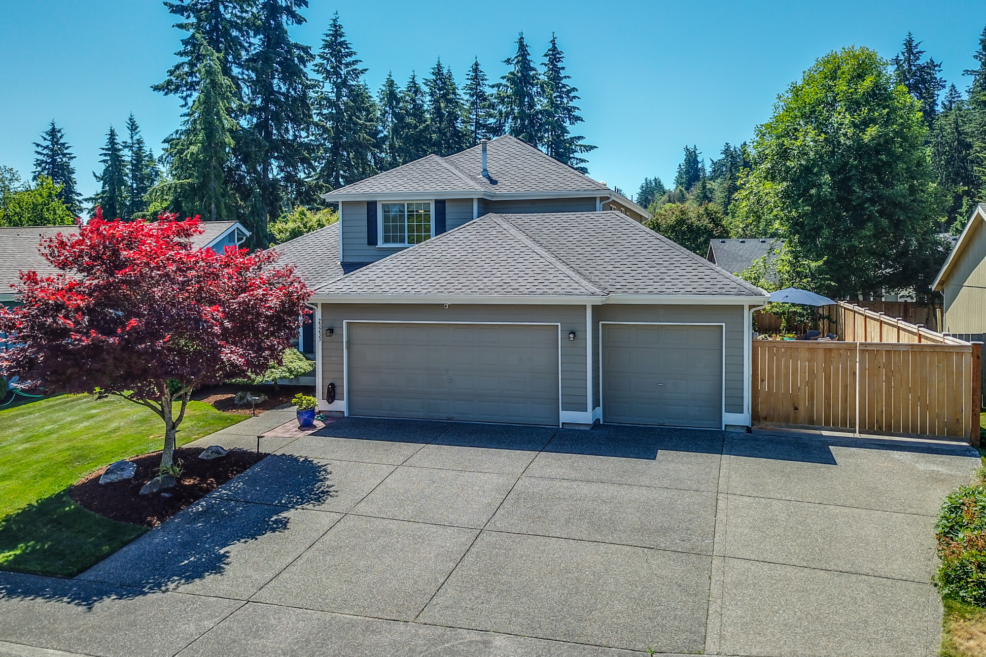 Property Photo:  23233 SE 242nd Street  WA 98038 