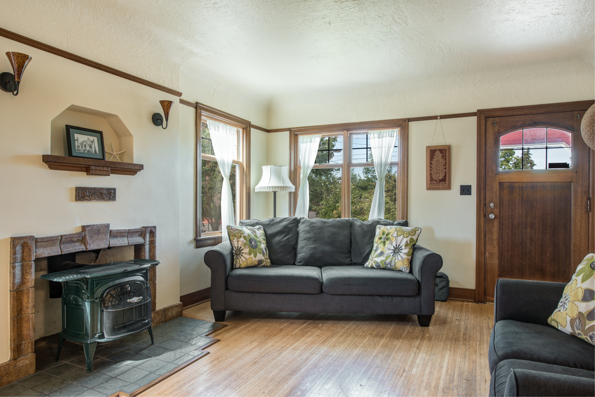 Property Photo: Living room 6708 18th Ave NW  WA 98117 