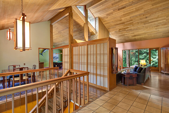 Property Photo: Main floor 907 129th Place NE WA 98005