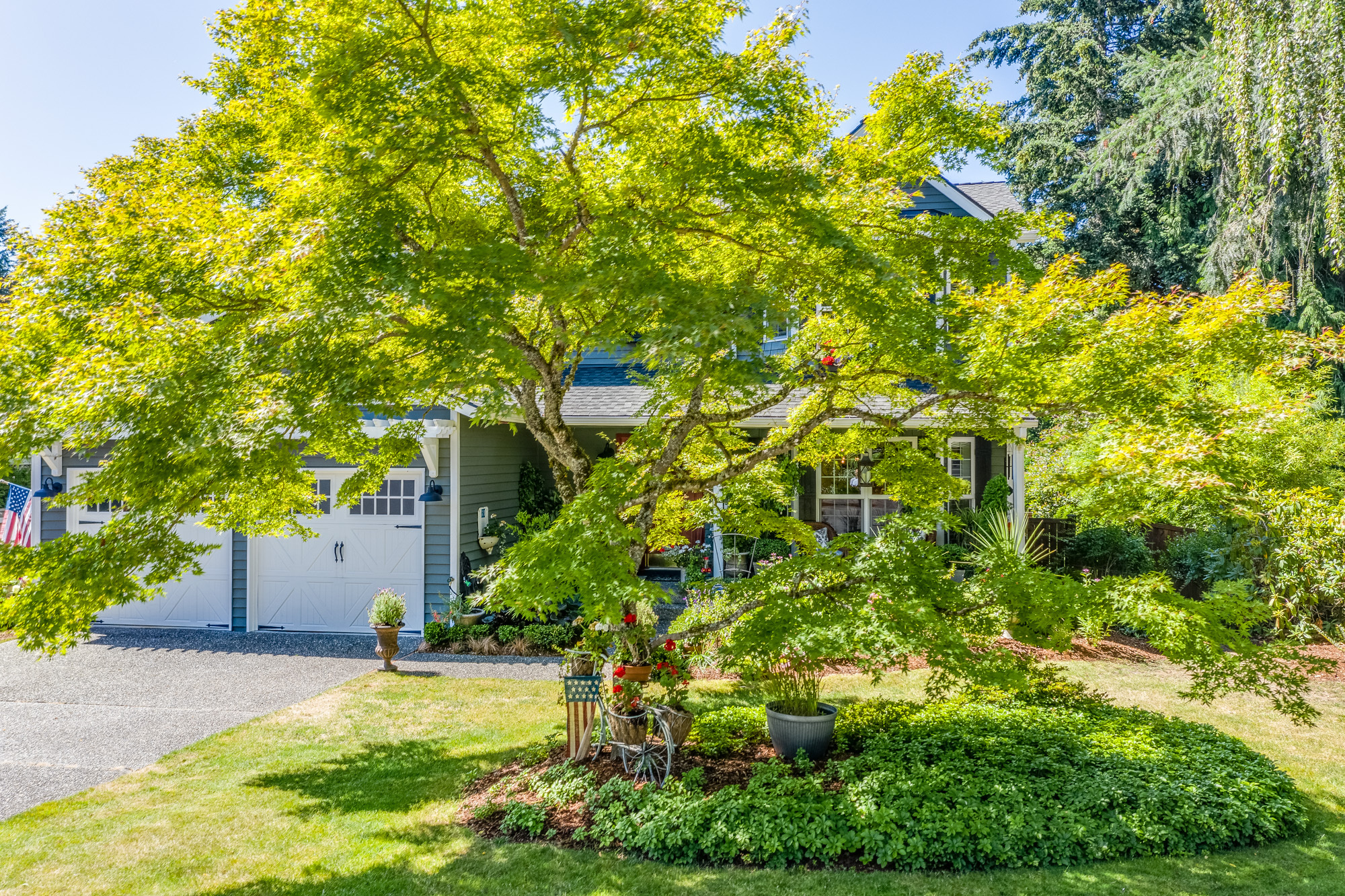 Property Photo:  17409 NE 141st St  WA 98052 