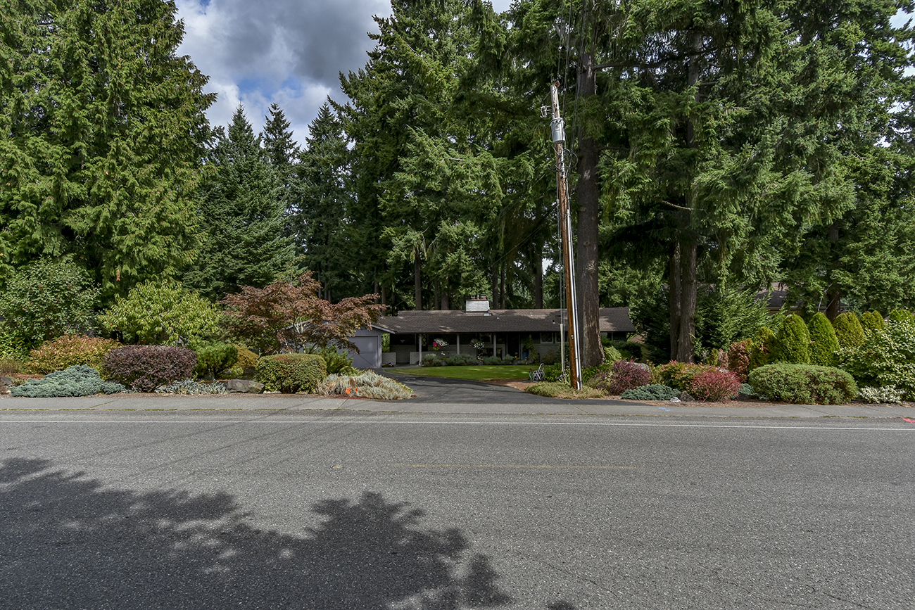 Property Photo: Exterior Front 20556 Marine View Drive SW  WA 98166 