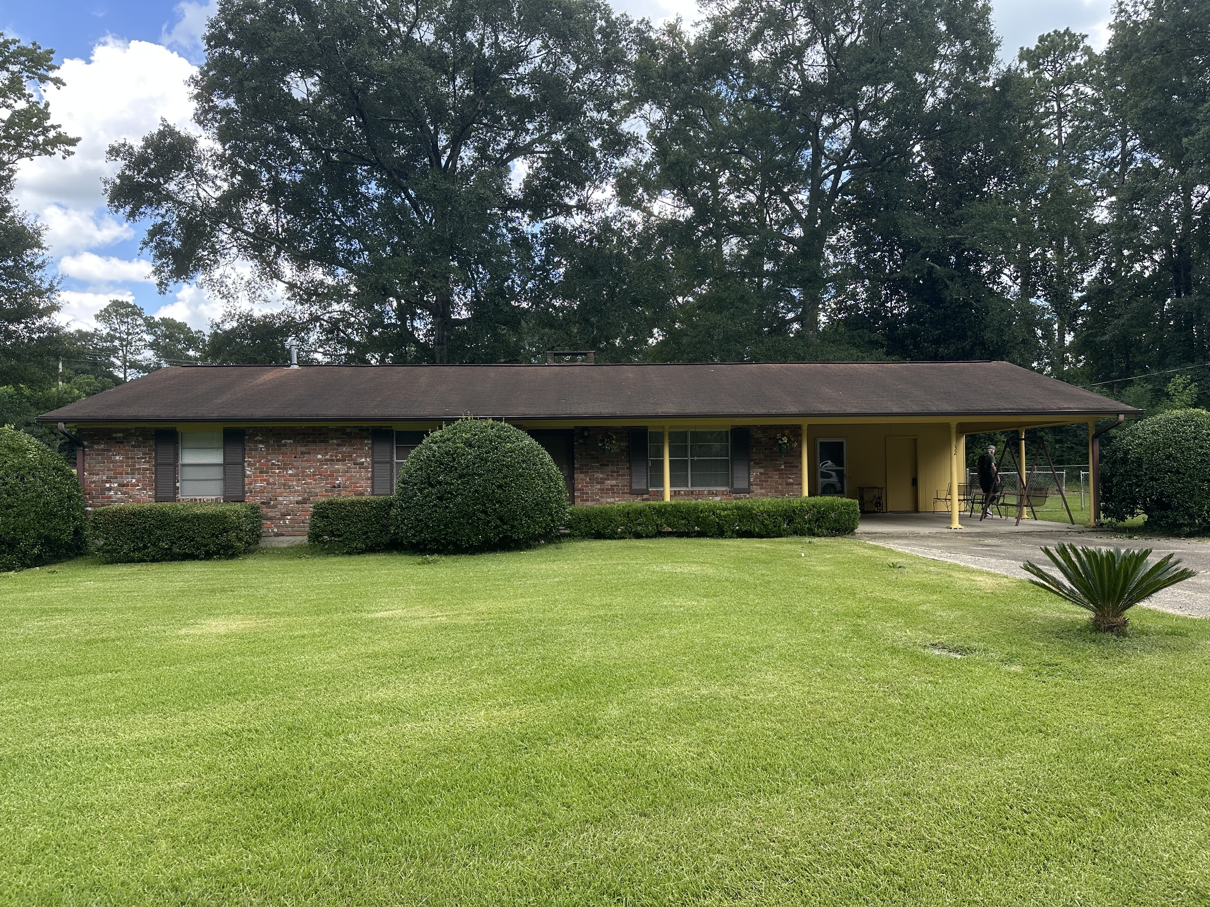 32 Cherokee Rd.  Hattiesburg MS 39402 photo