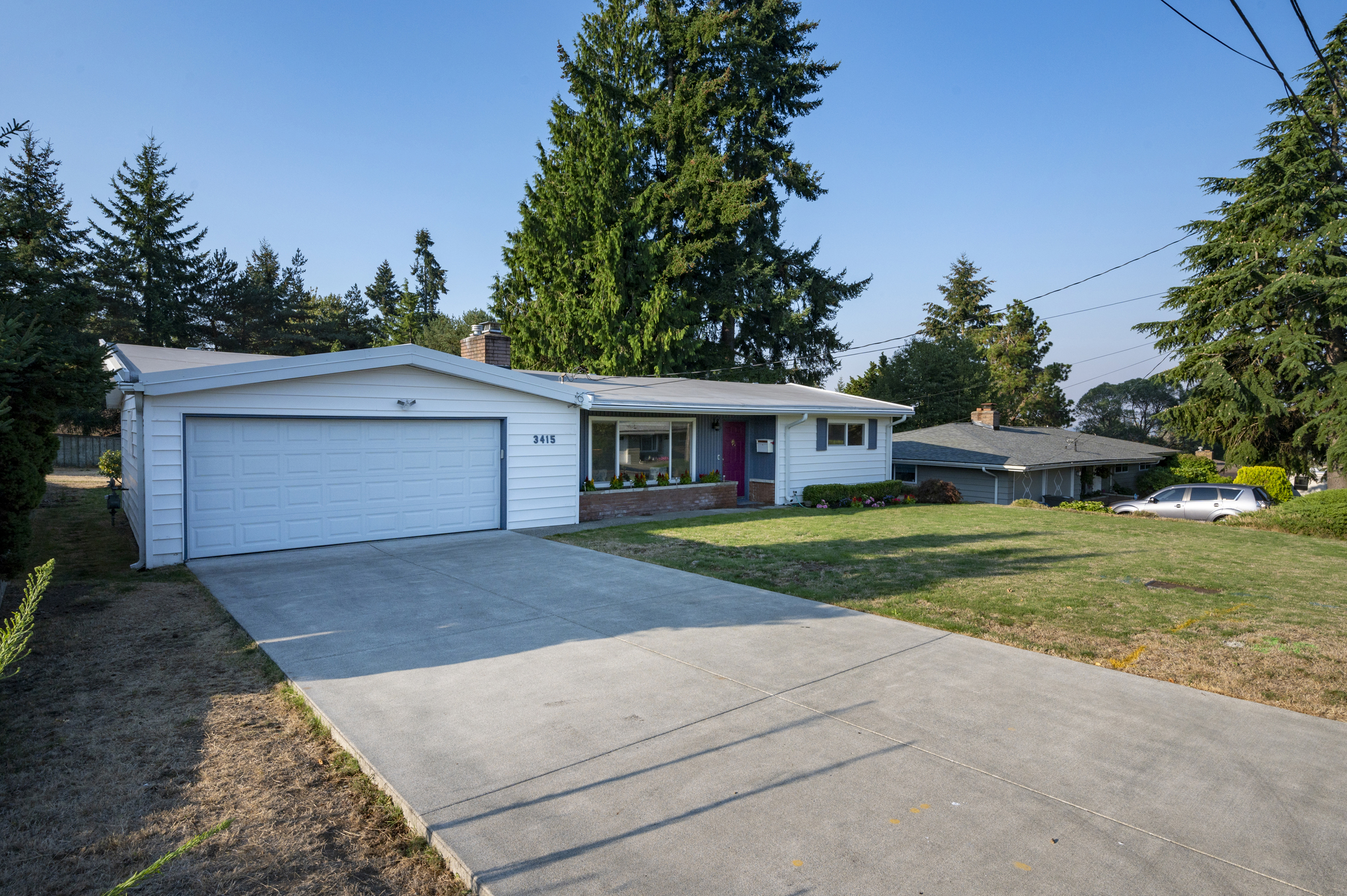 Property Photo: Exterior 3415 NE 10th Place  WA 98056 