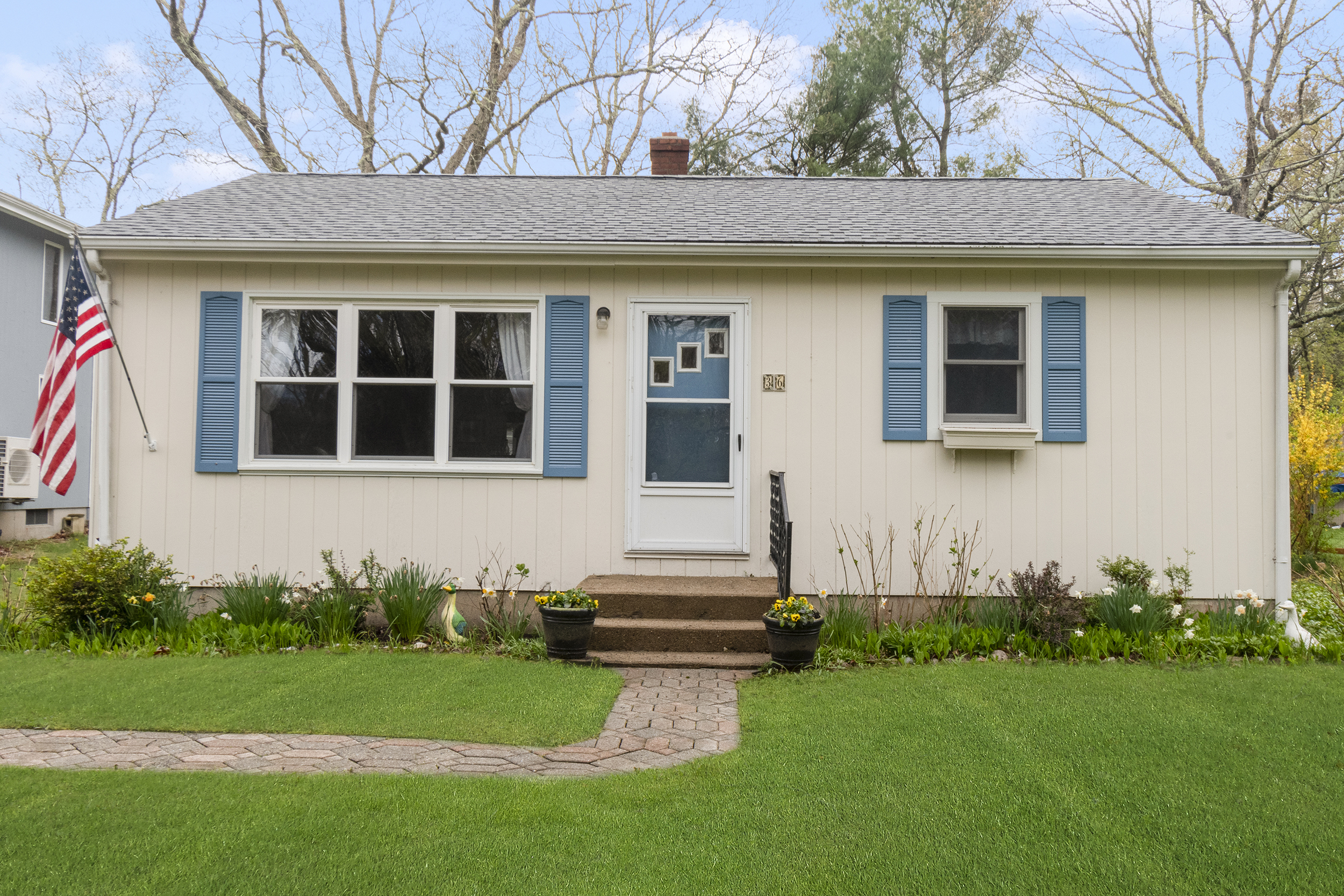 Property Photo:  36 Beach Plum Rd  RI 02882 