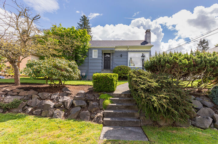 11734 1st Ave NW  Seattle WA 98177 photo