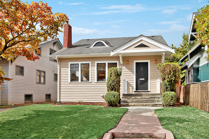 3141  34th Avenue S  Seattle WA 98144 photo