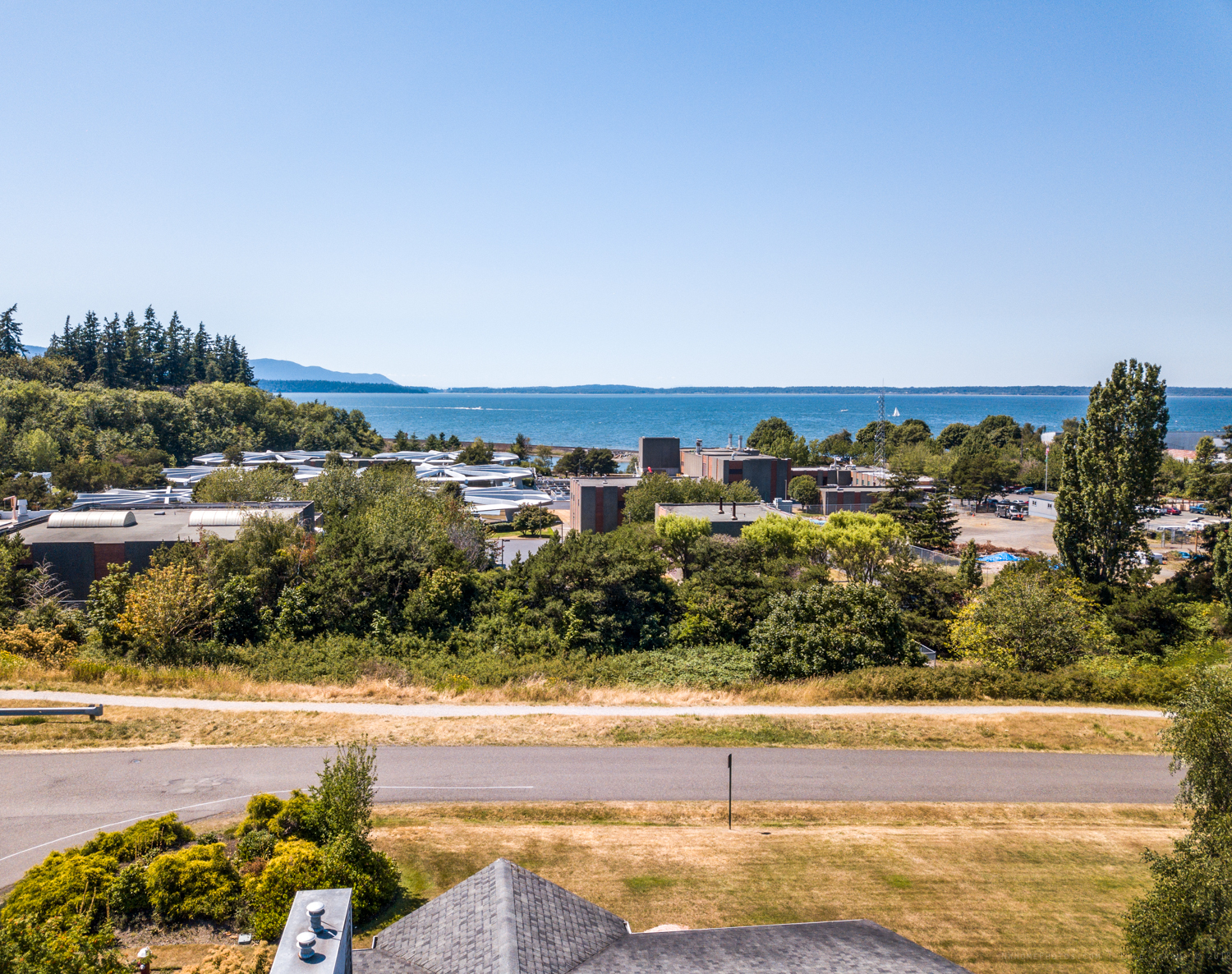 Property Photo:  1523 Fourth St 1B  WA 98225 