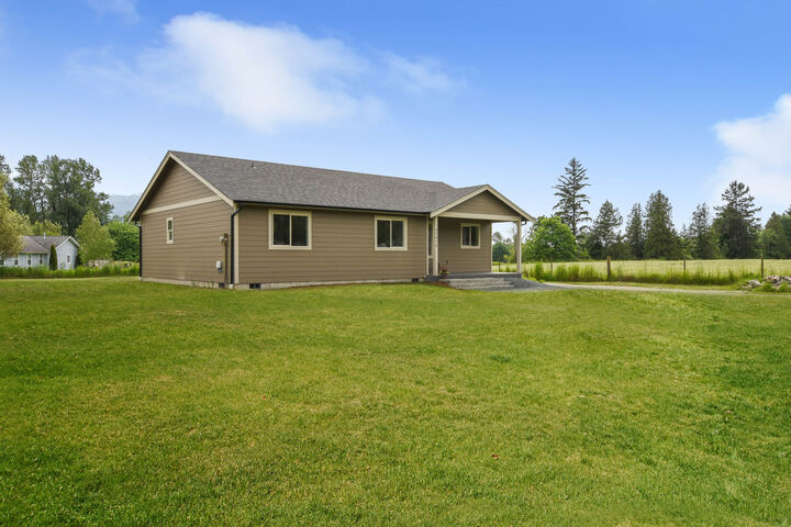 Property Photo: Exterior 31016 W Main St WA 98248