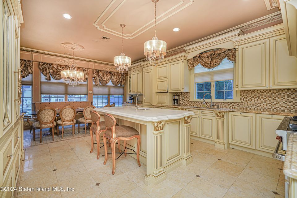 51 Romer Road  Staten Island NY 10304 photo