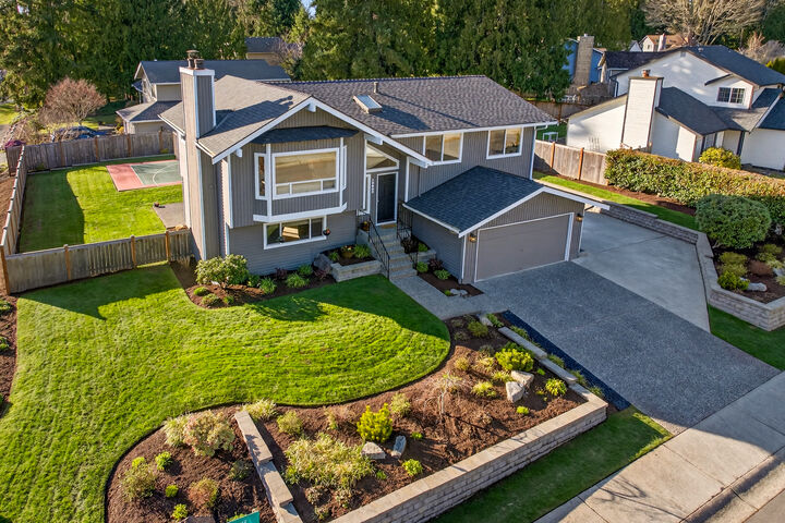 Property Photo:  13603  179th Avenue NE  WA 98052 