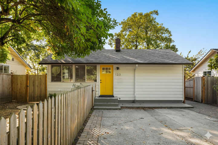 Property Photo: 123 MLK Jr Way 123 -125  Martin Luther King Jr Way  WA 98122 