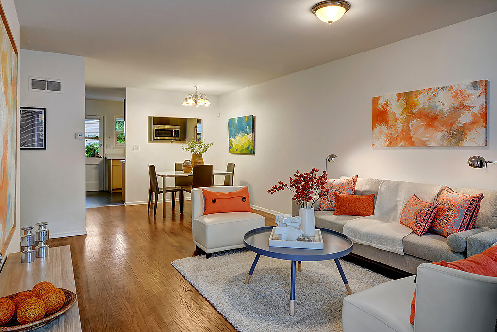 Property Photo: Living/dining rooms 146 W Florentia St  WA 98119 