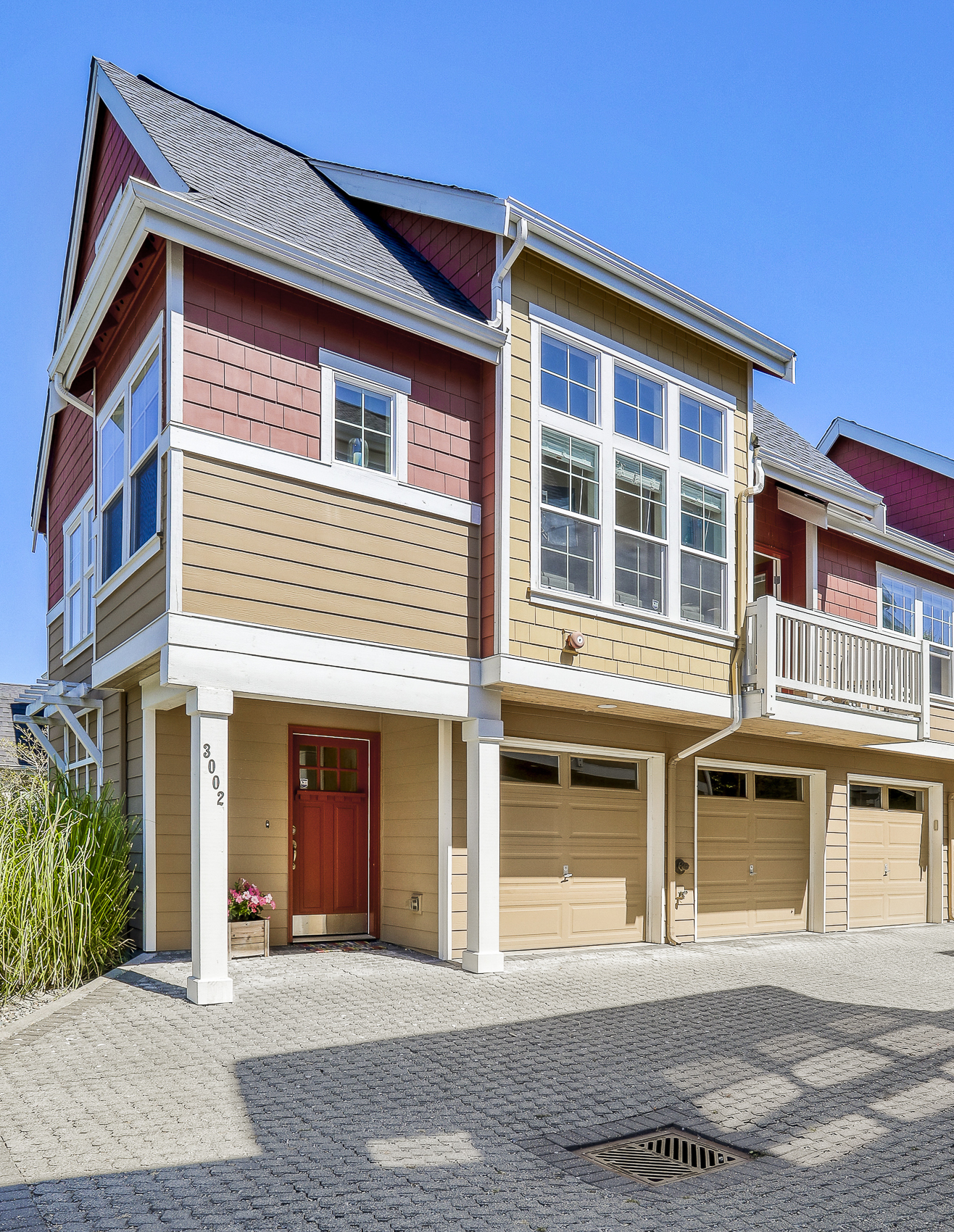 Property Photo: 3002 SW Cycle Ct WA 98126