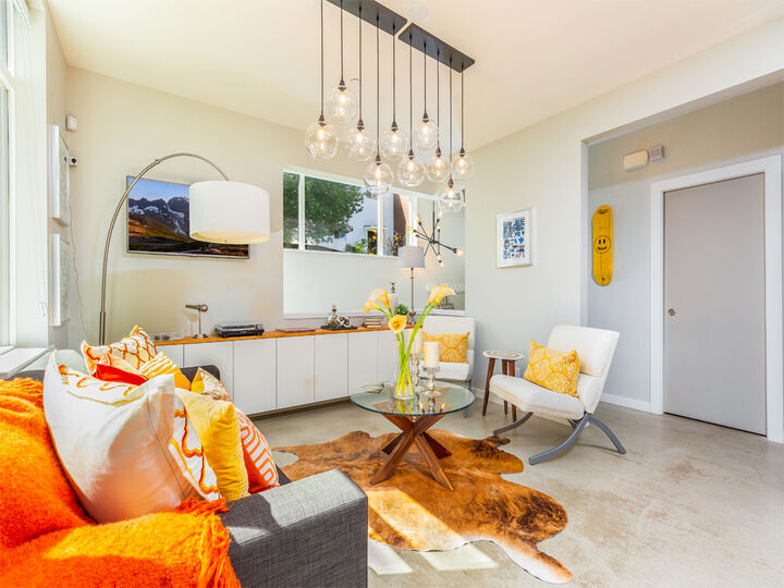 Property Photo: 1820 E Howell St 1820 E  Howell Street  WA 98122 