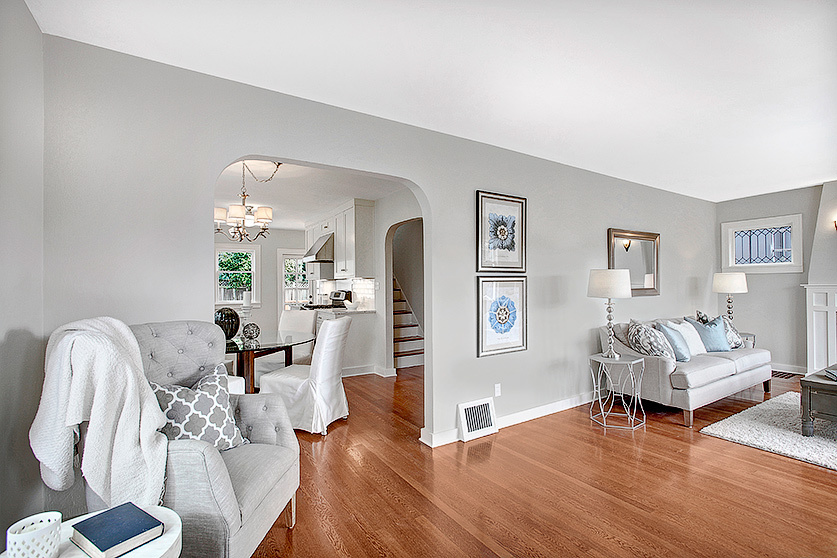 Property Photo: Living room 5528 Ashworth Avenue N WA 98103