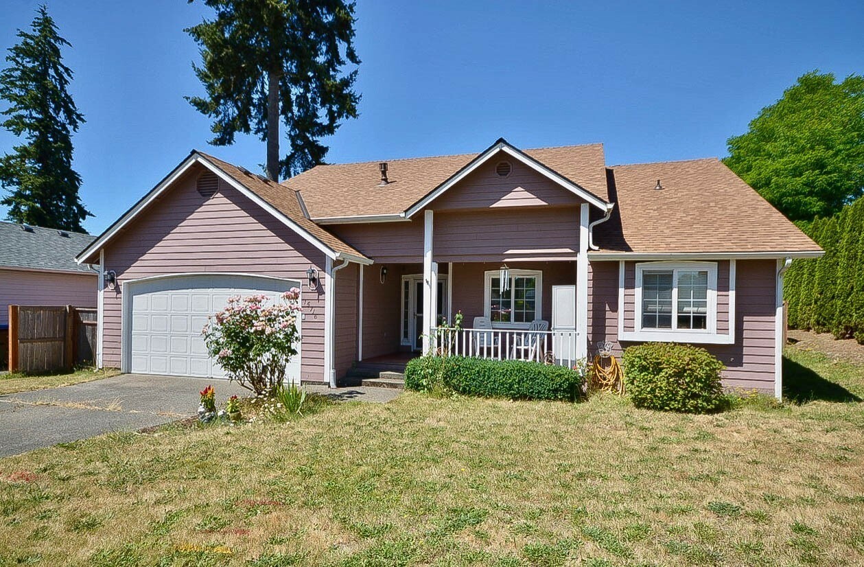 Property Photo: 15716 92nd Ct SE 15716 92nd Court SE  WA 98597 