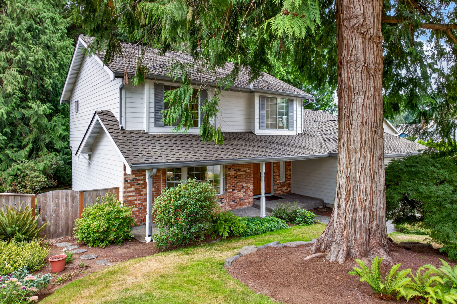 Property Photo:  17405 NE 136th Street  WA 98052 