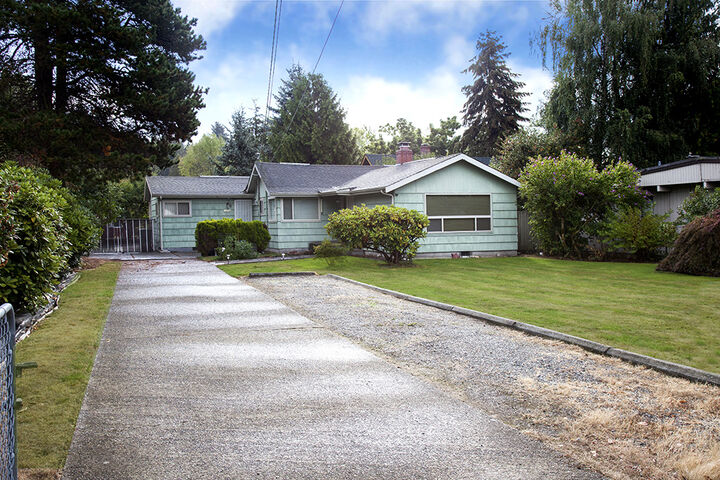 Property Photo: Exterior 10702 39th Avenue NE  WA 98125 