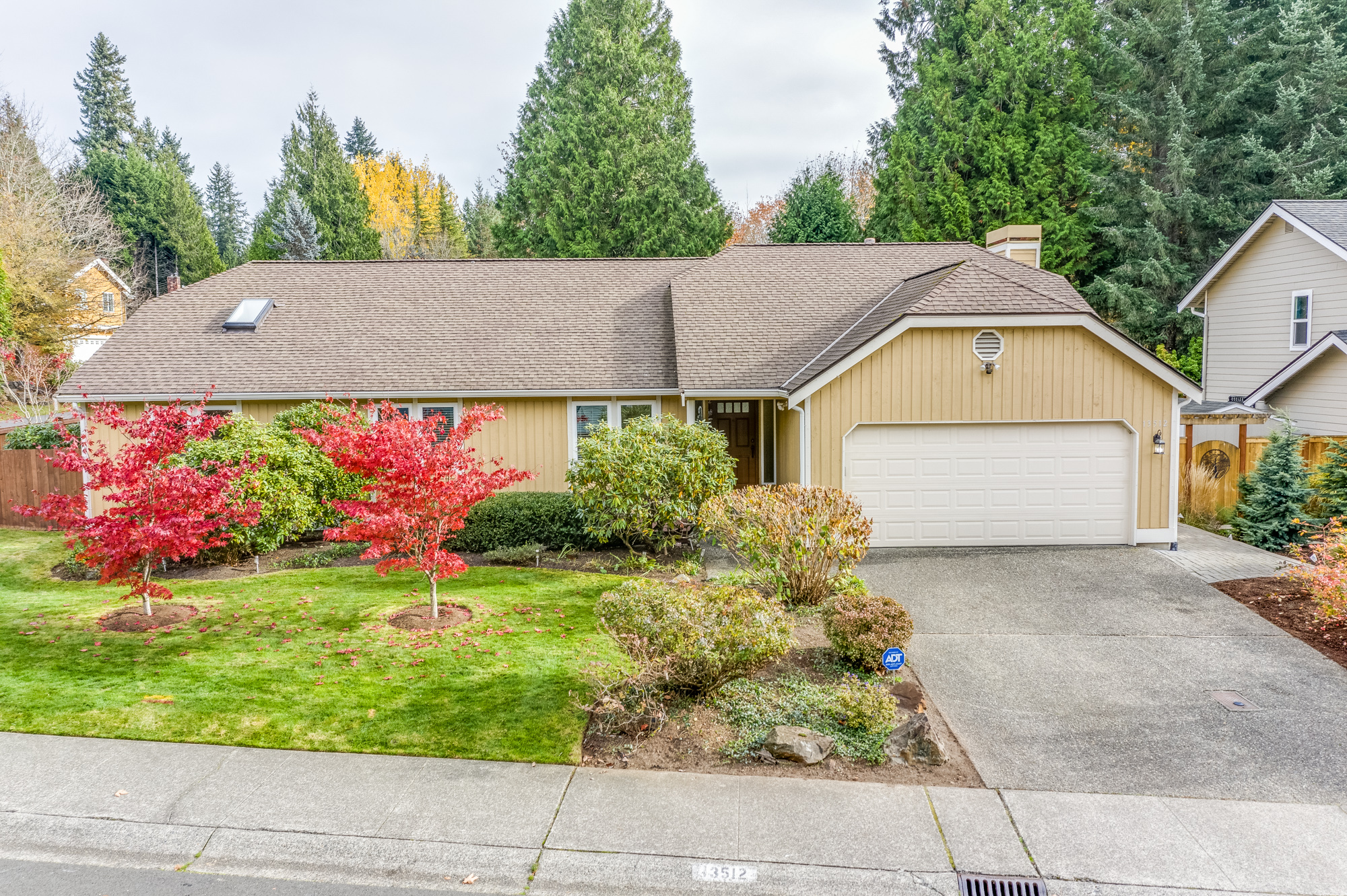 Property Photo: 13512 174th Ave NE WA 98052